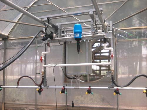 溫室大棚噴灌機(jī)的運(yùn)行原理是什么？